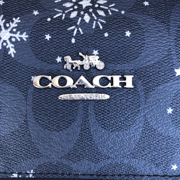 Coach Gallery Tote in Snowflake Print - Picture 6 of 9
